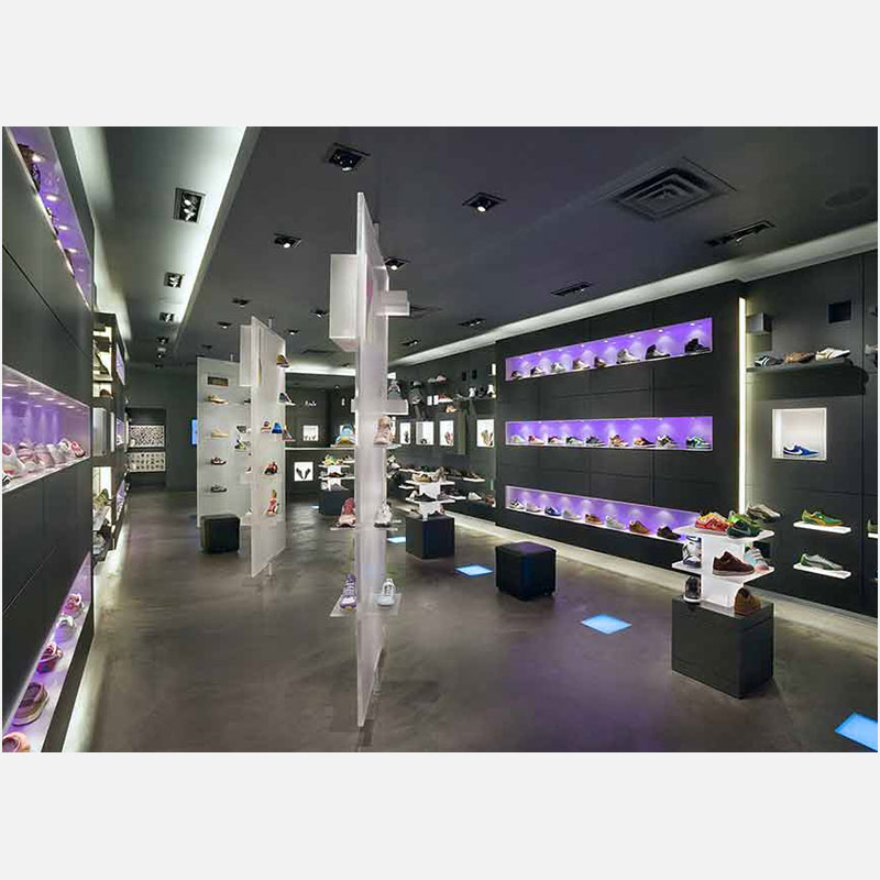 Professional architectural photograph of a store in Saint Louis, MO